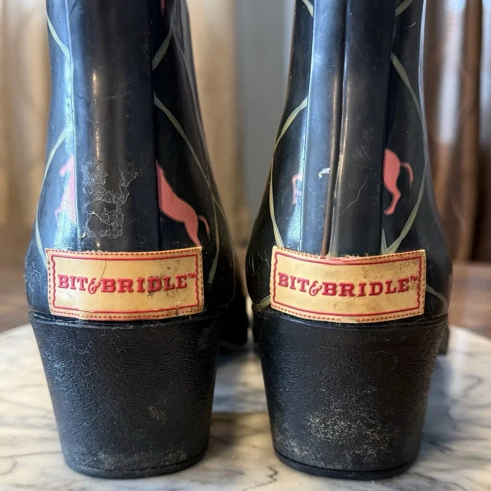 Bit & Bridle Black Pink Argyle Horses Rubber Cowboy Rain Boots Women Sz 9 EU 40